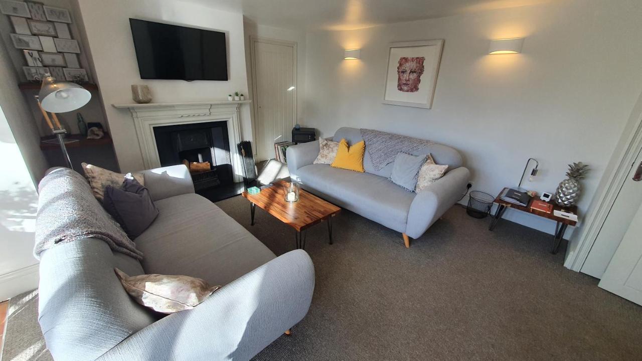 Holly Cottage, Hidden Gem In The Yorkshire Wolds Welton  Eksteriør billede