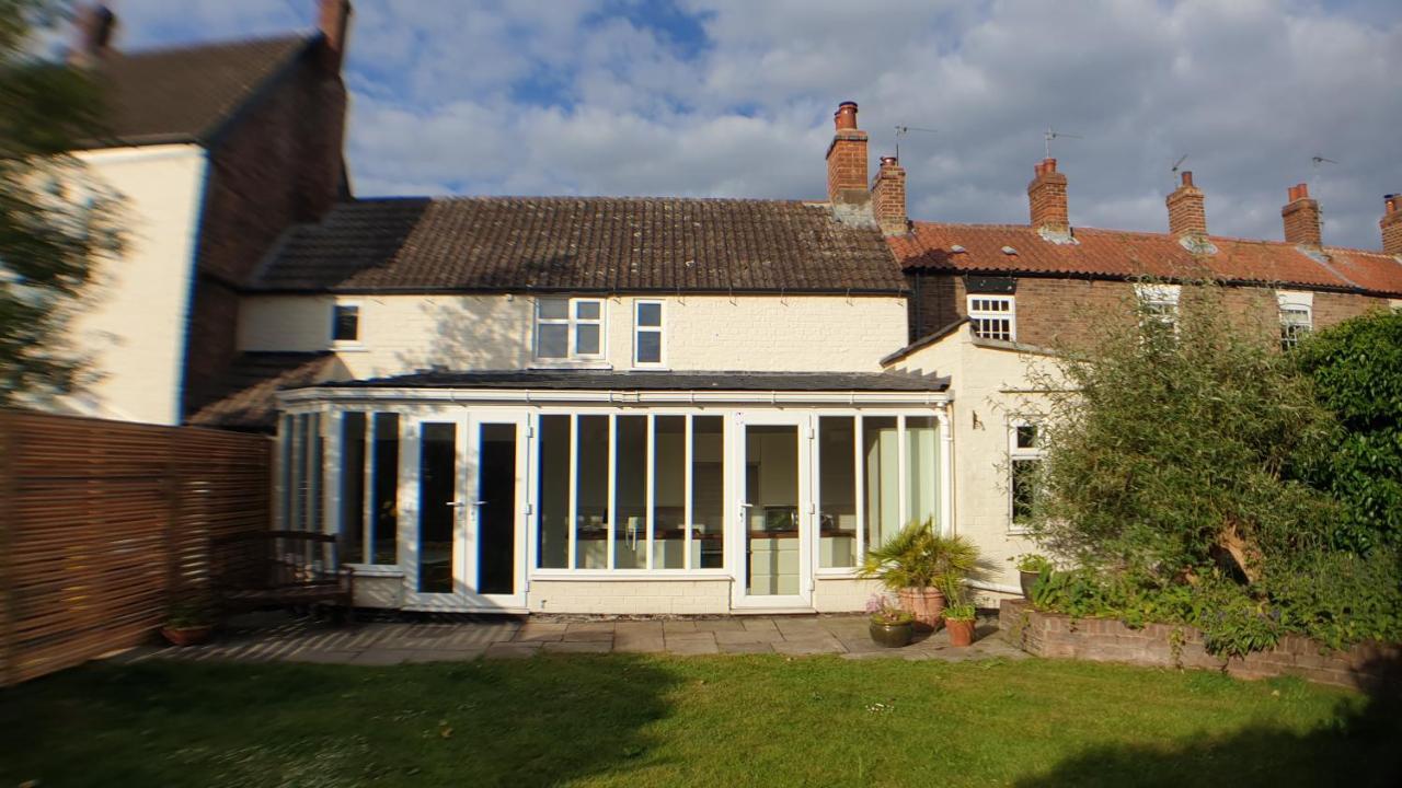 Holly Cottage, Hidden Gem In The Yorkshire Wolds Welton  Eksteriør billede